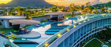 Rooftop pool