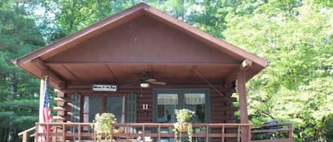 Cabin 11 just 10 minutes from French Lick