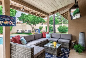 Enjoy Arizonas outdoor living in style.