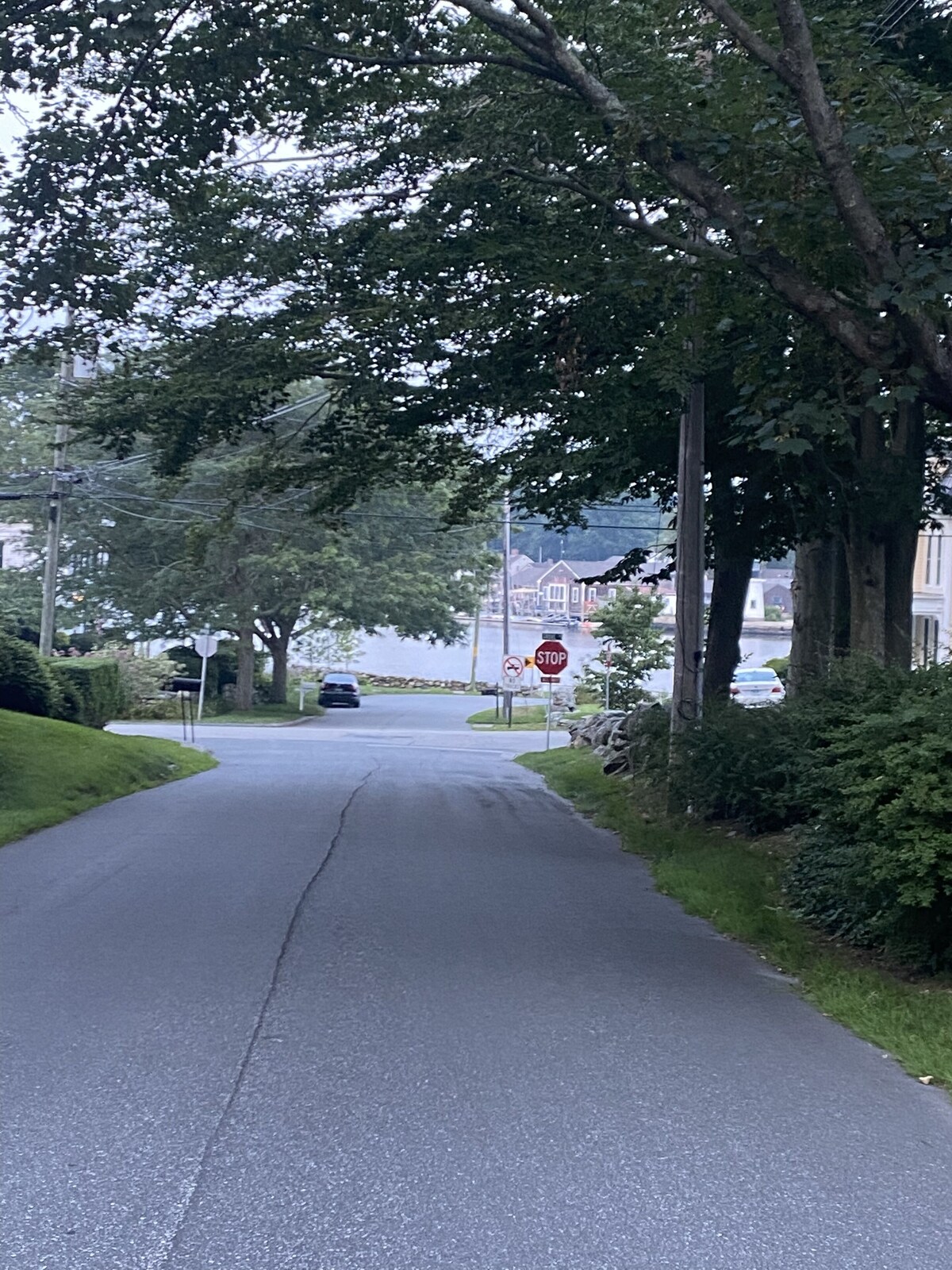 Sunny Private retreat water-views 5min walk to downtown Mystic