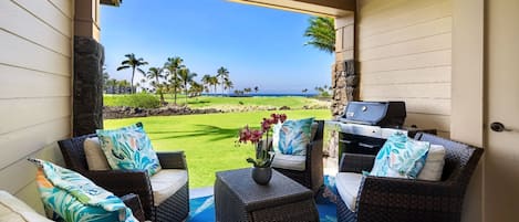 Located on the ground floor and sits on hole #7 of the Waikoloa Beach Course