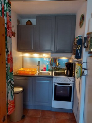 Kitchenette 