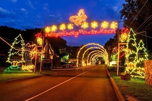 Westgate Smoky Mountain Resort entrance at night.