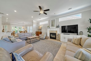 Welcome to Seashells Cottage! Relax and enjoy this beautiful home.