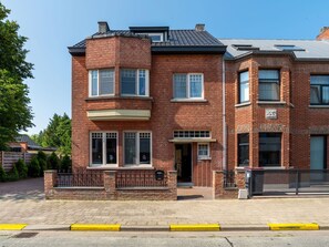 Window, Sky, Property, Building, Wood, Brickwork, Brick, Tree, House