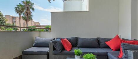 Couch, Property, Furniture, Cloud, Sky, Interior Design, Comfort, Lighting, Flooring, Rectangle