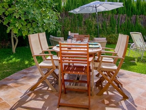 Pflanze, Möbel, Eigentum, Stuhl, Tabelle, Natur, Holz, Schatten, Tisch Im Freien, Gartenmöbel