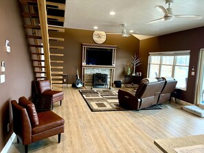 Contemporary design with a cozy layout