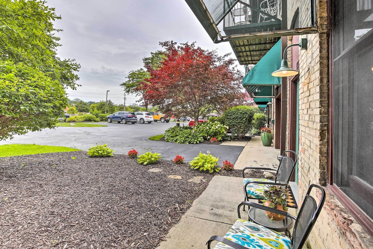 Modern Grand Haven Condo – Steps to Downtown!