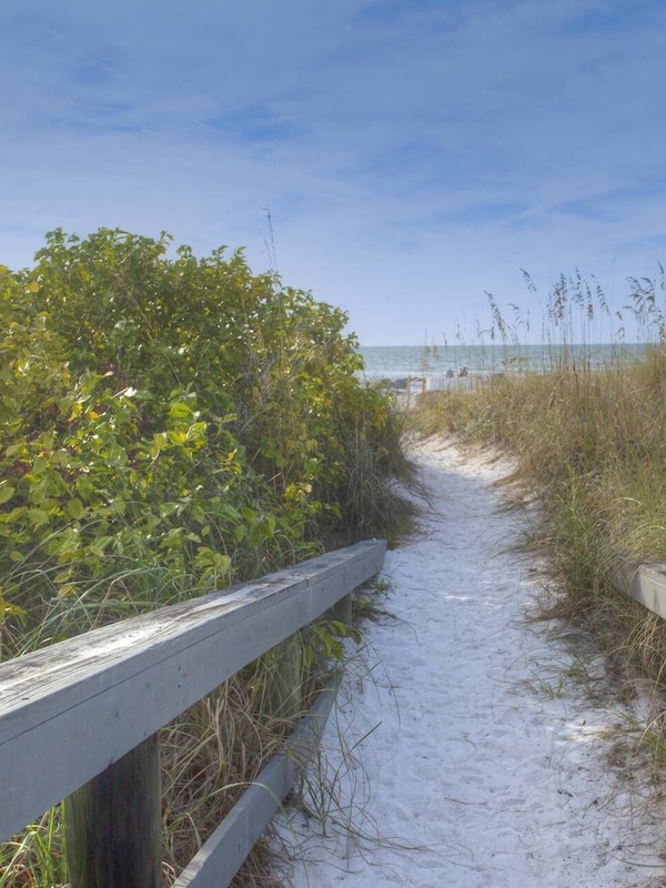 Your Path to the Award Winning St. Pete Beach
