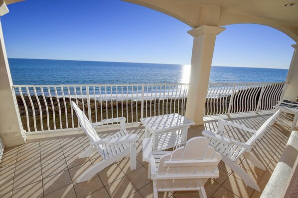 Enjoy unbelievable gulf views from the condos large private balcony!