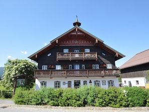 Außenseite Ferienhaus [Sommer]