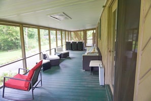 covered back deck