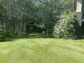 Play lawn and wide games or just throw a ball in the ‘public’ secluded lawn area