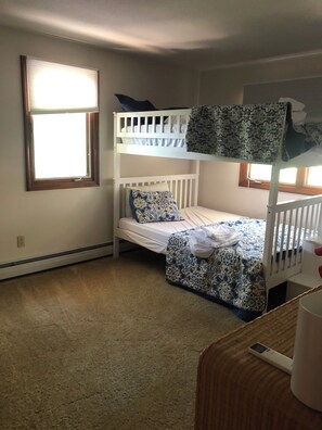 Queen on Queen bunk beds BR #2