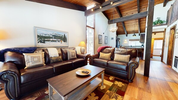 Furniture, Couch, Living Room, Room, Indoors