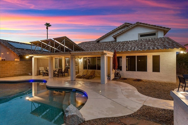 Enjoy this pool under the beautiful Arizona Sky!