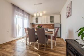 Kitchen and dinning area