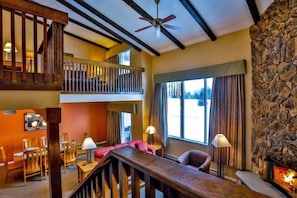 Vibrant 2BR Condo Near The On-site Golf Course Lake Placid