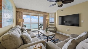 Plenty of space in this living room to gather and spend time together!