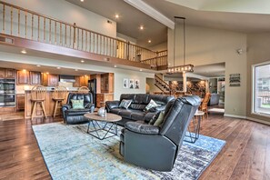 Living Room | Main Floor | Free WiFi