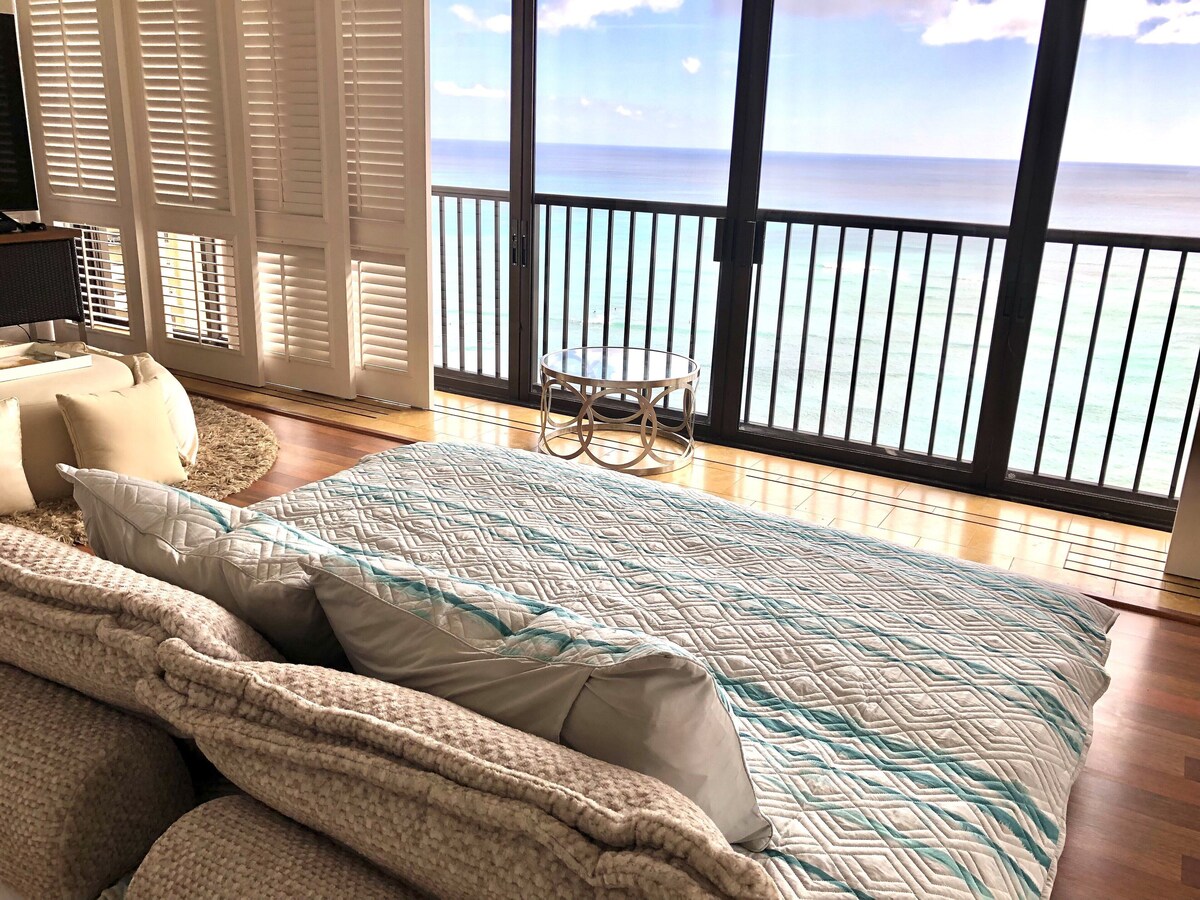 Hidden Penthouse 2 bedroom suite Ocean Views!