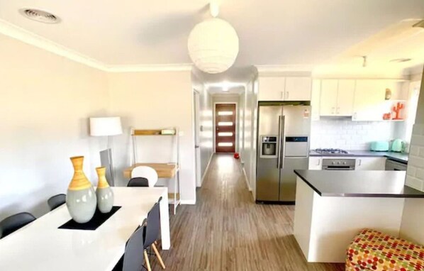 Modern Majestic - Everything you need, Neat & Tidy