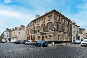 The Linen House & Scott Apartment - front aspect of the Grade II listed town house, on the corner of Kelso's Town Square