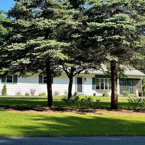 The River Hills Retreat