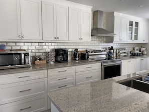 Modern Bright Kitchen