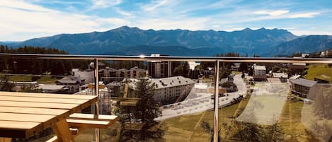 🤩 Profitez de la vue panoramique sur Valberg et ses montagnes 