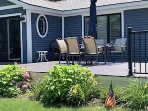 Outdoor deck seating