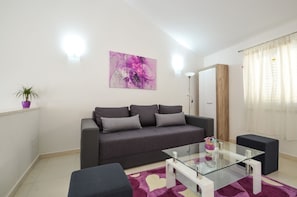Living room 1