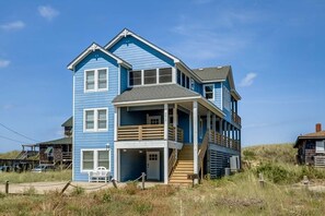 Front Exterior of Dune It Wright