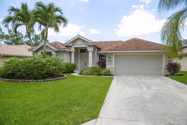 1027 Tivoli Lane