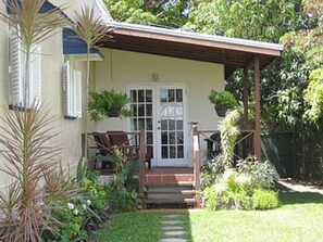 Newstead Cottage Holiday Apartment