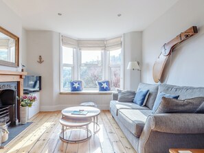Living area | Tell Tails, Victoria Road
