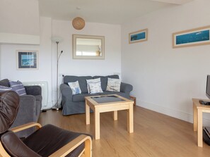 Spacious living area | Clarence Hill 19, Dartmouth