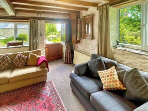 Open plan living space | Stable Cottage - Mocktree Barns Holiday Cottages, Leintwardine, near Ludlow