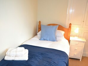 2 Seed Howe, Staveley