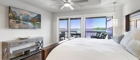 Primary w/king bed/tempur-pedic mattress, private balcony w endless lake views