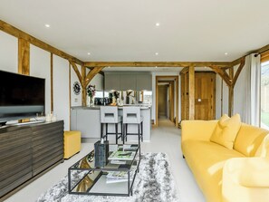 Open plan living space | Elm Retreat, Bossingham, near Canterbury