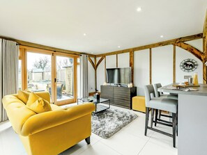 Living area | Elm Retreat, Bossingham, near Canterbury