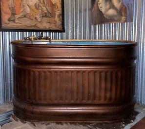 The famous “cowboy bathtub”