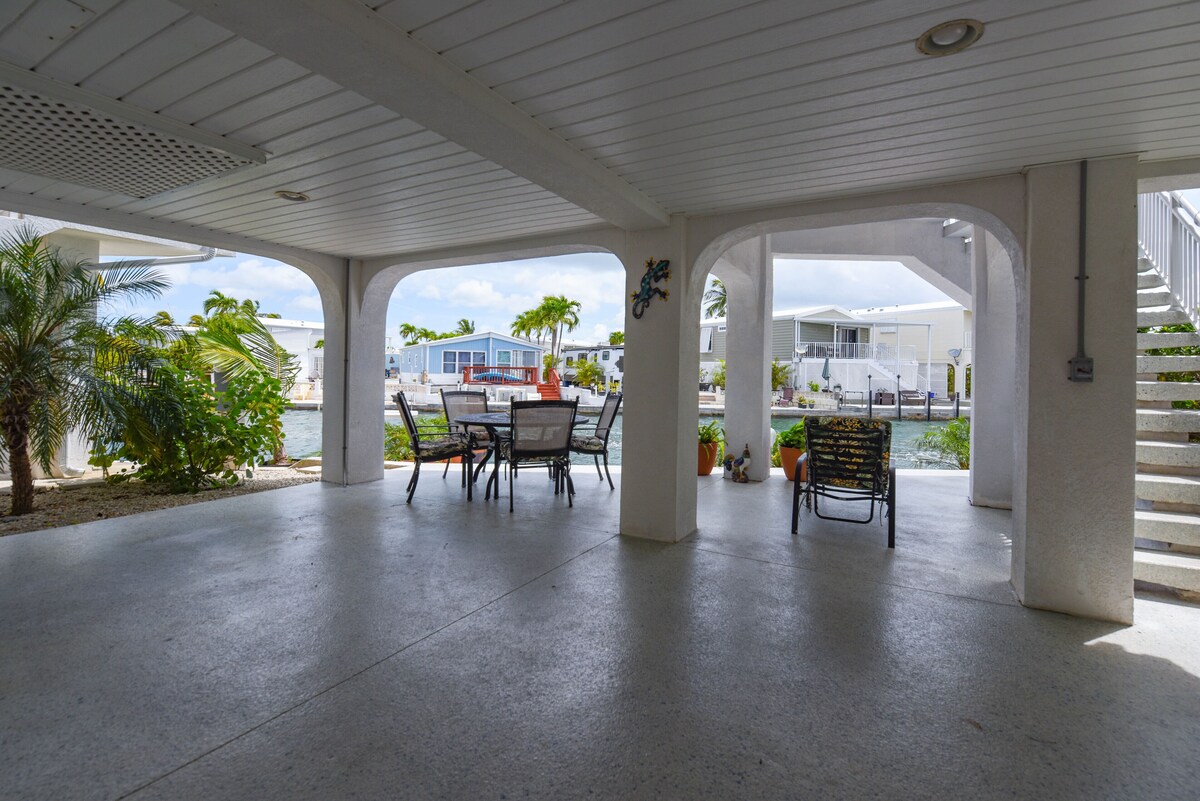 Canal front home @ Venture Out Resort in the Florida Keys!