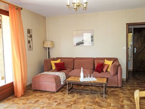 Braun, Möbel, Eigentum, Couch, Holz, Fenster, Tabelle, Komfort, Interior Design, Schatten