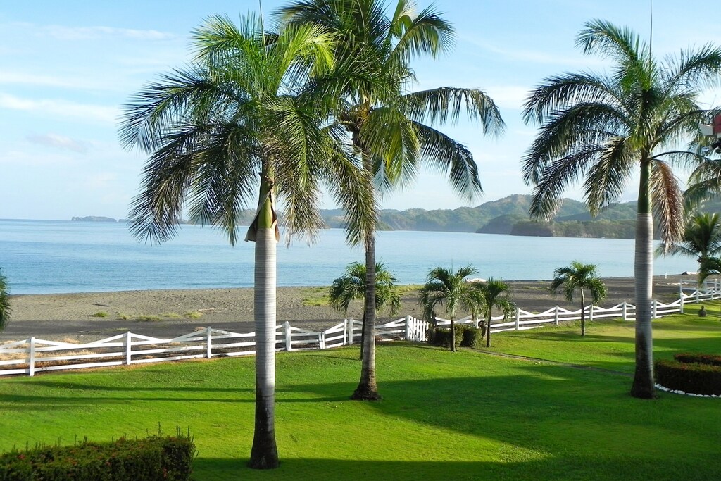Playa Potrero, Tempate, Guanacaste, Costa Rica
