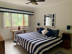 Master bedroom with its own bathroom and jungle view
