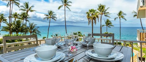 Picture yourself enjoying breakfast with this amazing view.