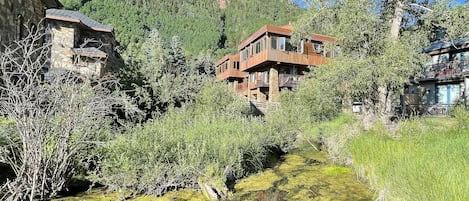 1.01-telluride-bear-creek-modern-4-exterior_1